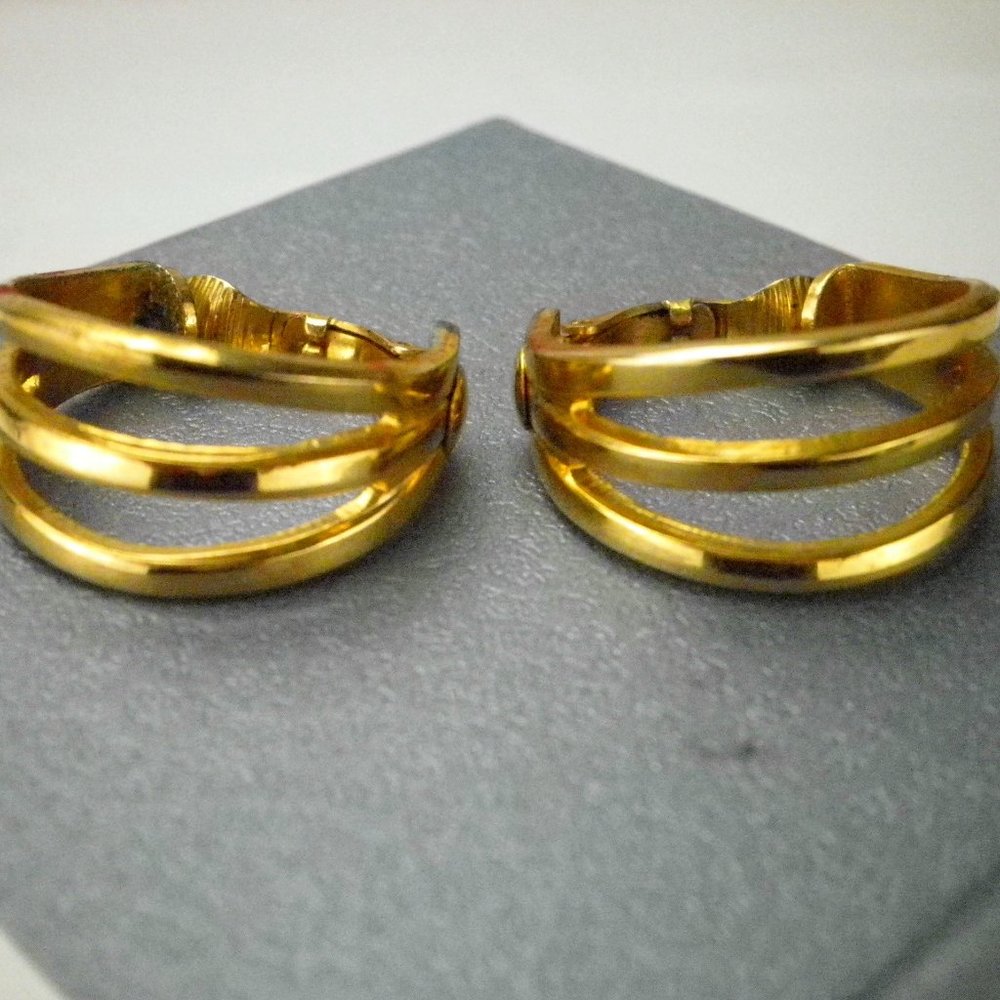 Sarah Coventry Goldtone Hoop Clip-On Earrings